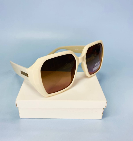 Солнцезащитные женские очки Aolise AP44687 (молочный)