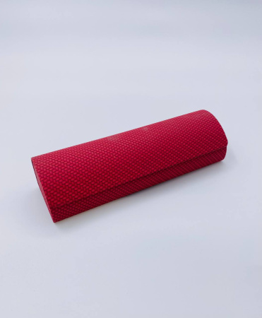 Футляр для очков (красный на магните)