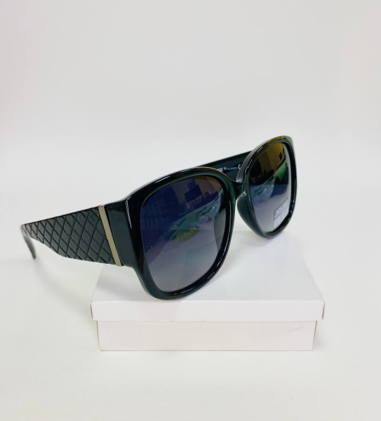 Солнцезащитные женские очки Aolise AP4468 (черный)